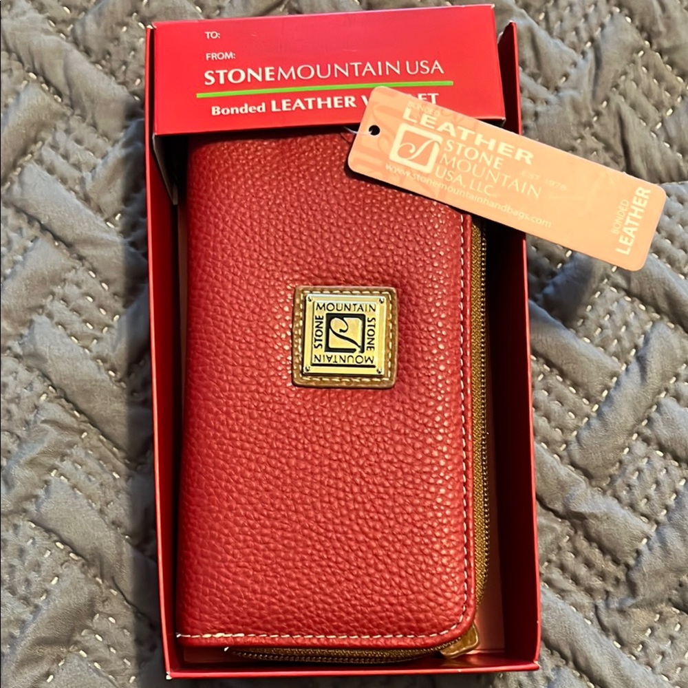 Stone Mountain Red Bonded Leather Accessory